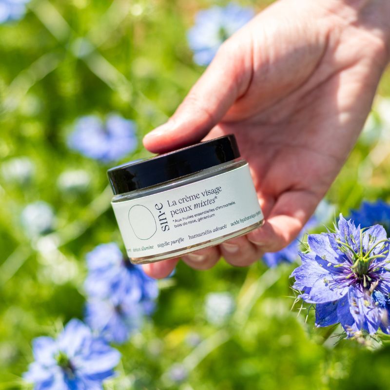 Crème visage peaux mixtes fleurie