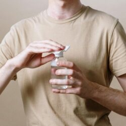 Bouteille de désinfectant pour les mains