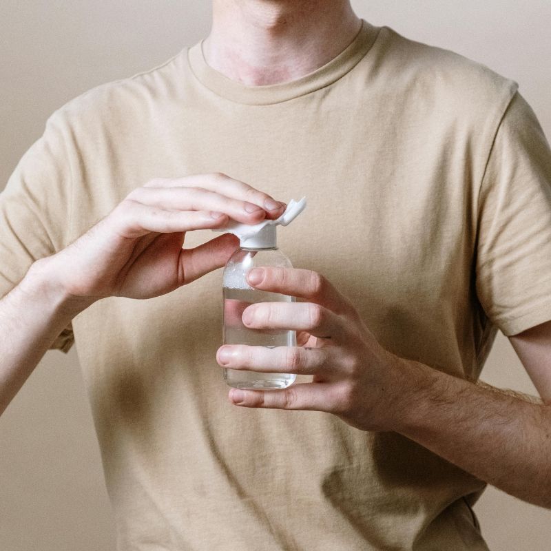Bouteille de désinfectant pour les mains